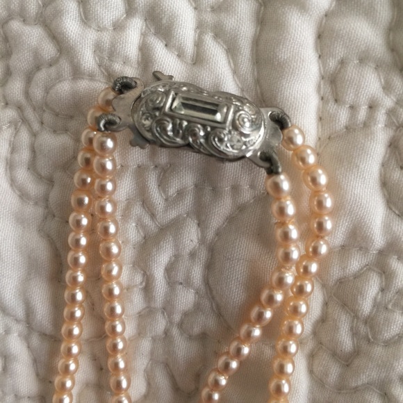 Vintage Faux Double Strand Necklace - Picture 3 of 4